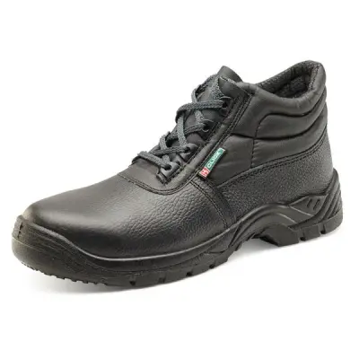 Beeswift Non Metallic Chukka Boot